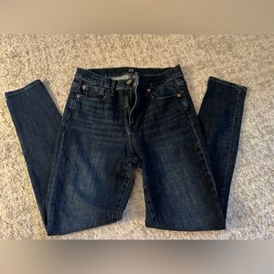 High-waisted dark wash super skinny
